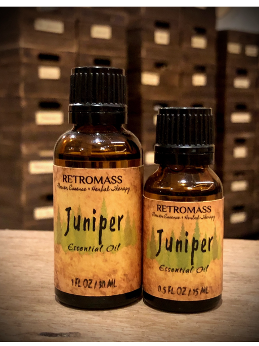 Juniper Essential Oil by Retromass